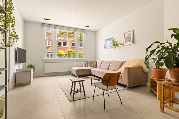 Foto 2 van Woubruggestraat 38-H