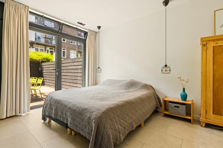 Foto 17 van Woubruggestraat 38-H