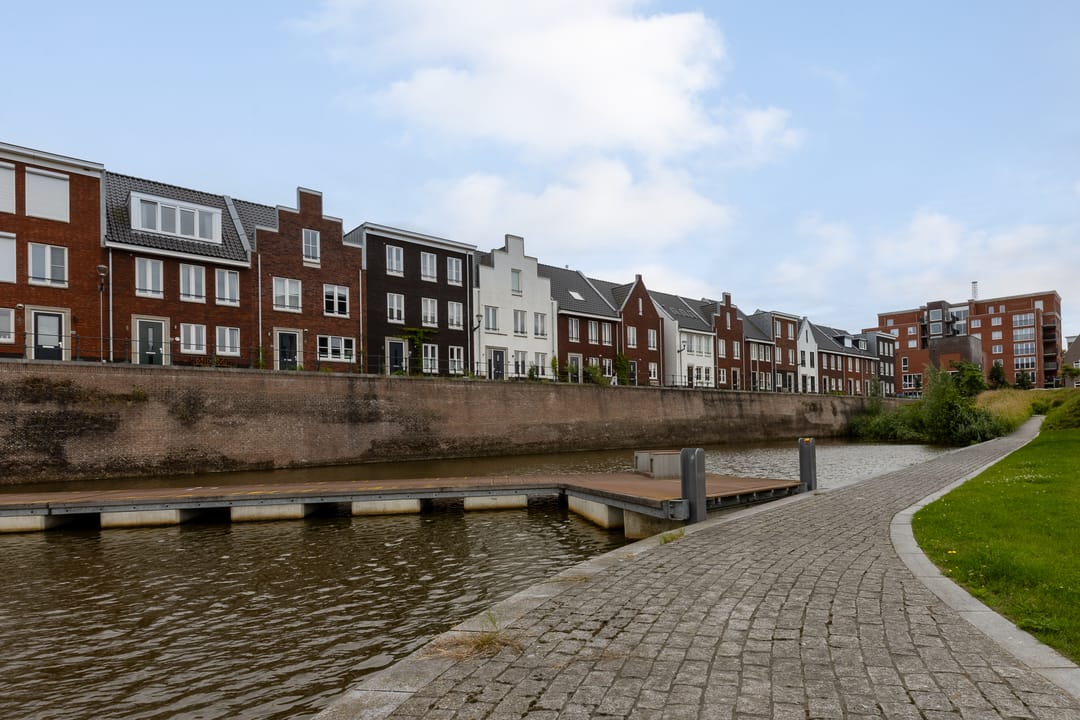 Foto 2 van Boerevest 14