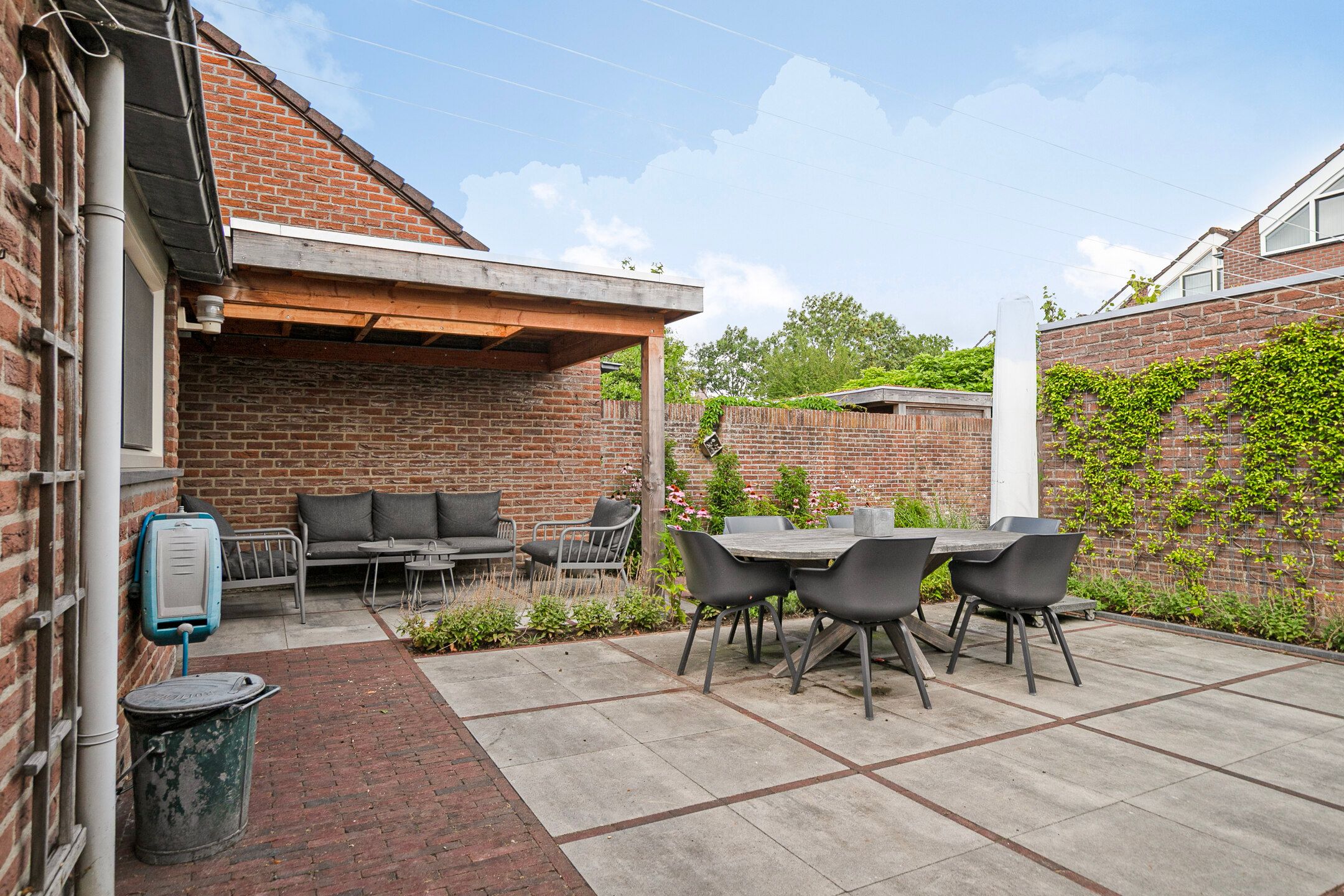 Photo 39 of Albardastraat 40