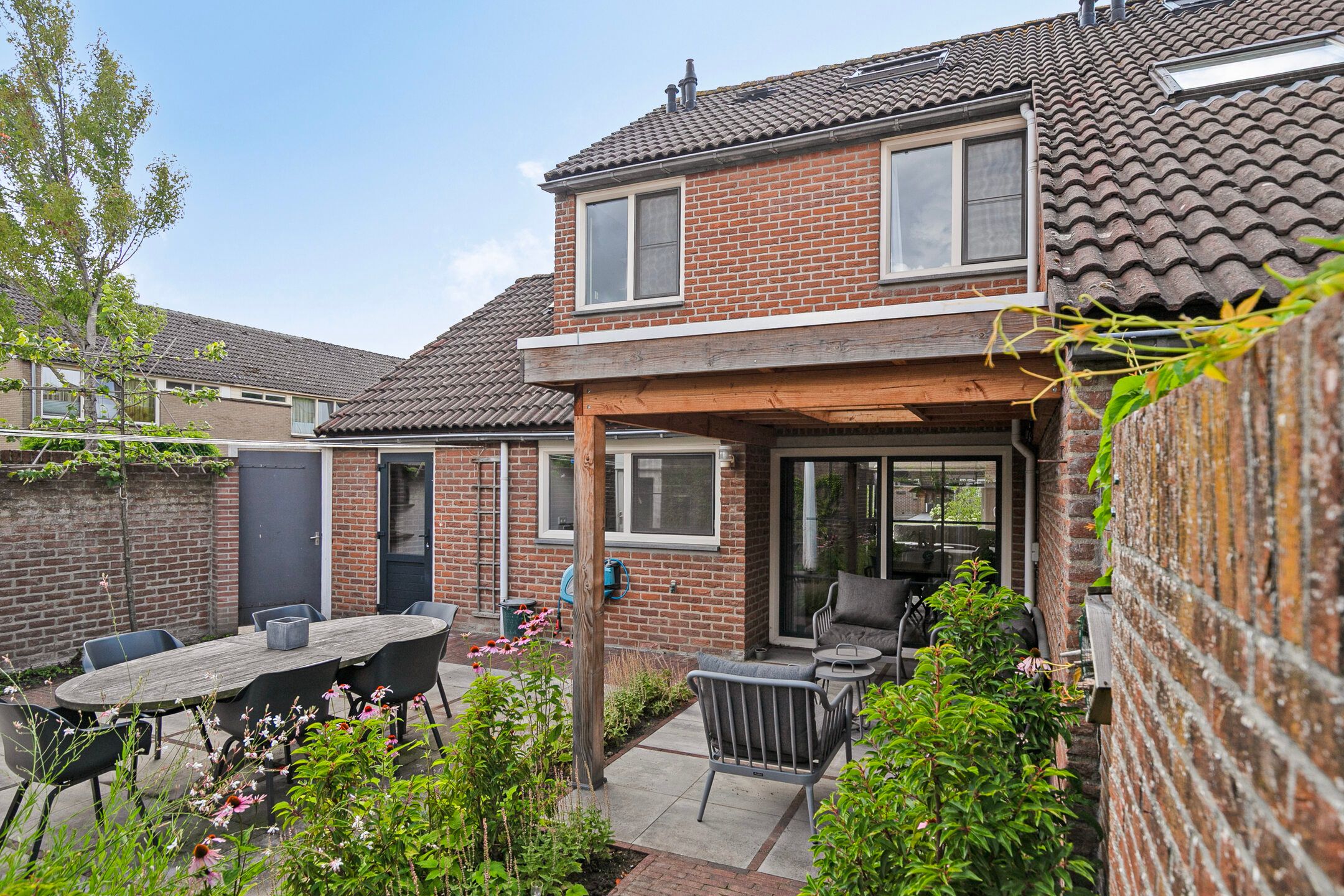 Photo 42 of Albardastraat 40