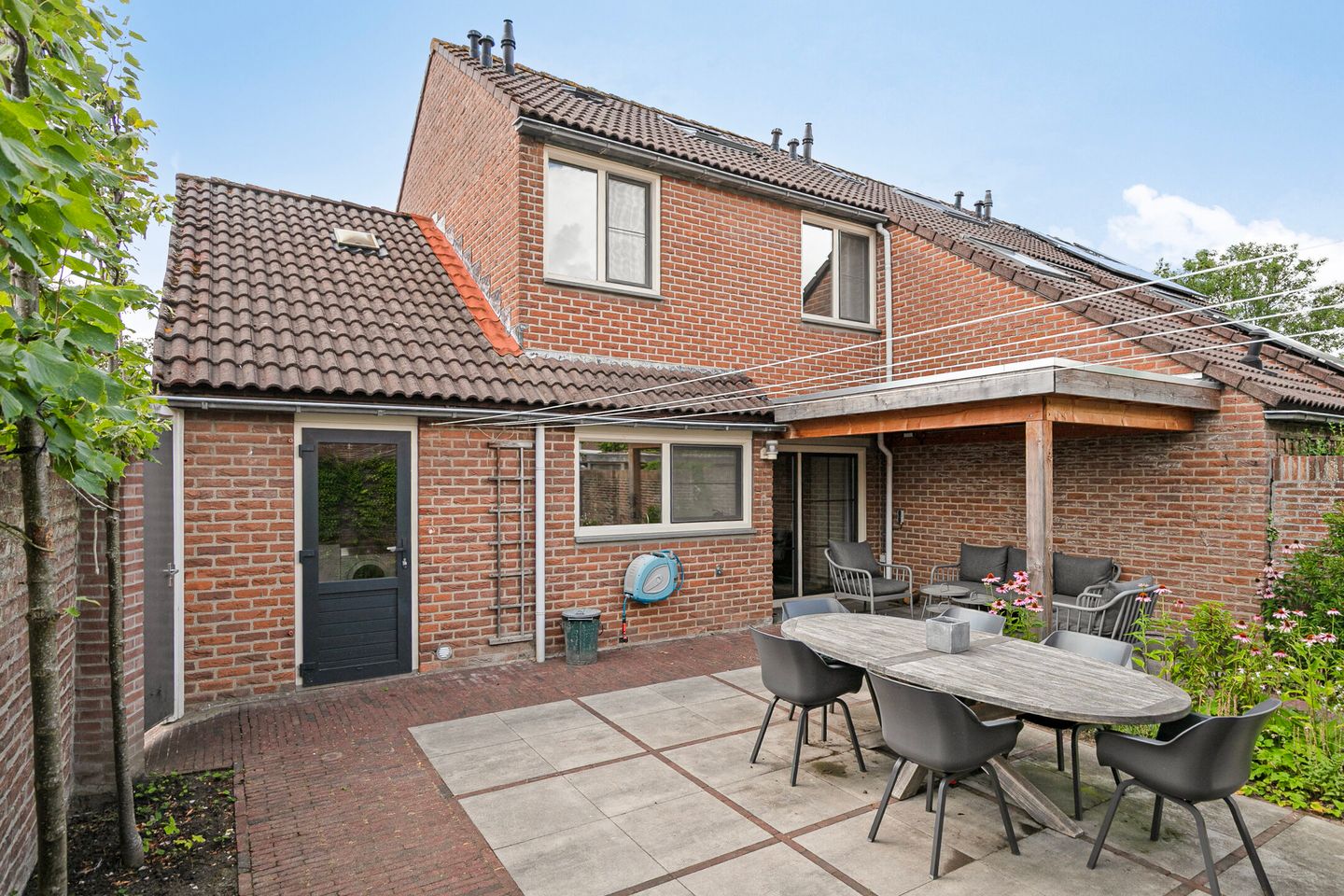 Photo 44 of Albardastraat 40