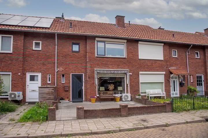 Foto 23 van Laurens Alma Tademastraat 9