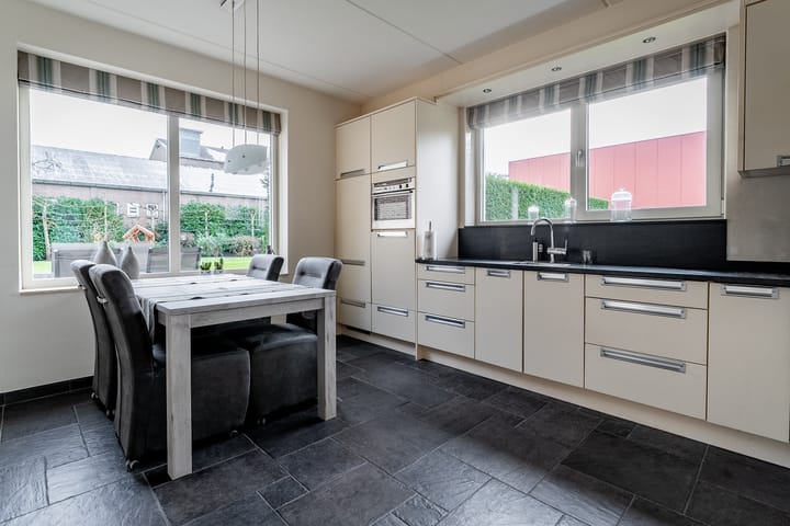 Foto 12 van Dokter Willemslaan 1-A