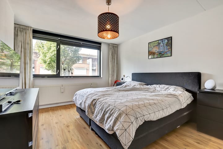 Foto 9 van Taagstraat 4