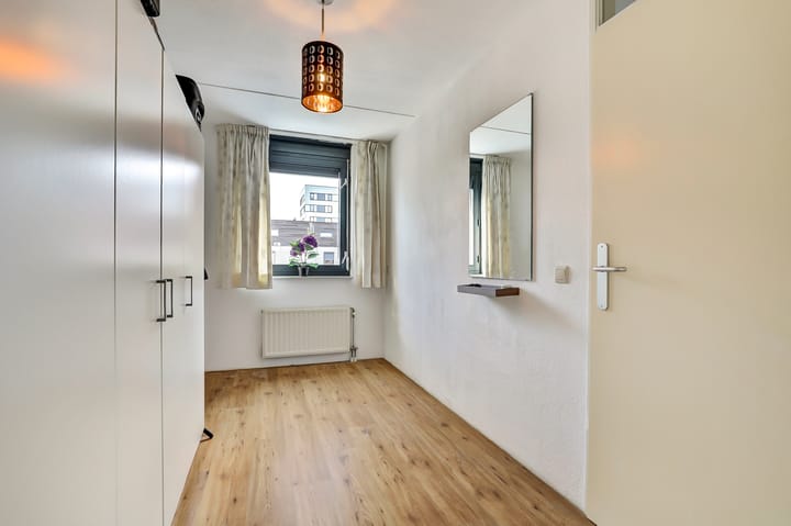 Foto 11 van Taagstraat 4