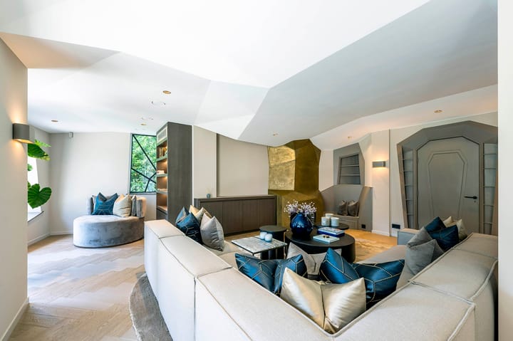 Photo 16 of Raboes 21