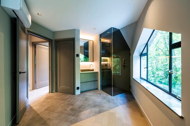 Photo 35 of Raboes 21