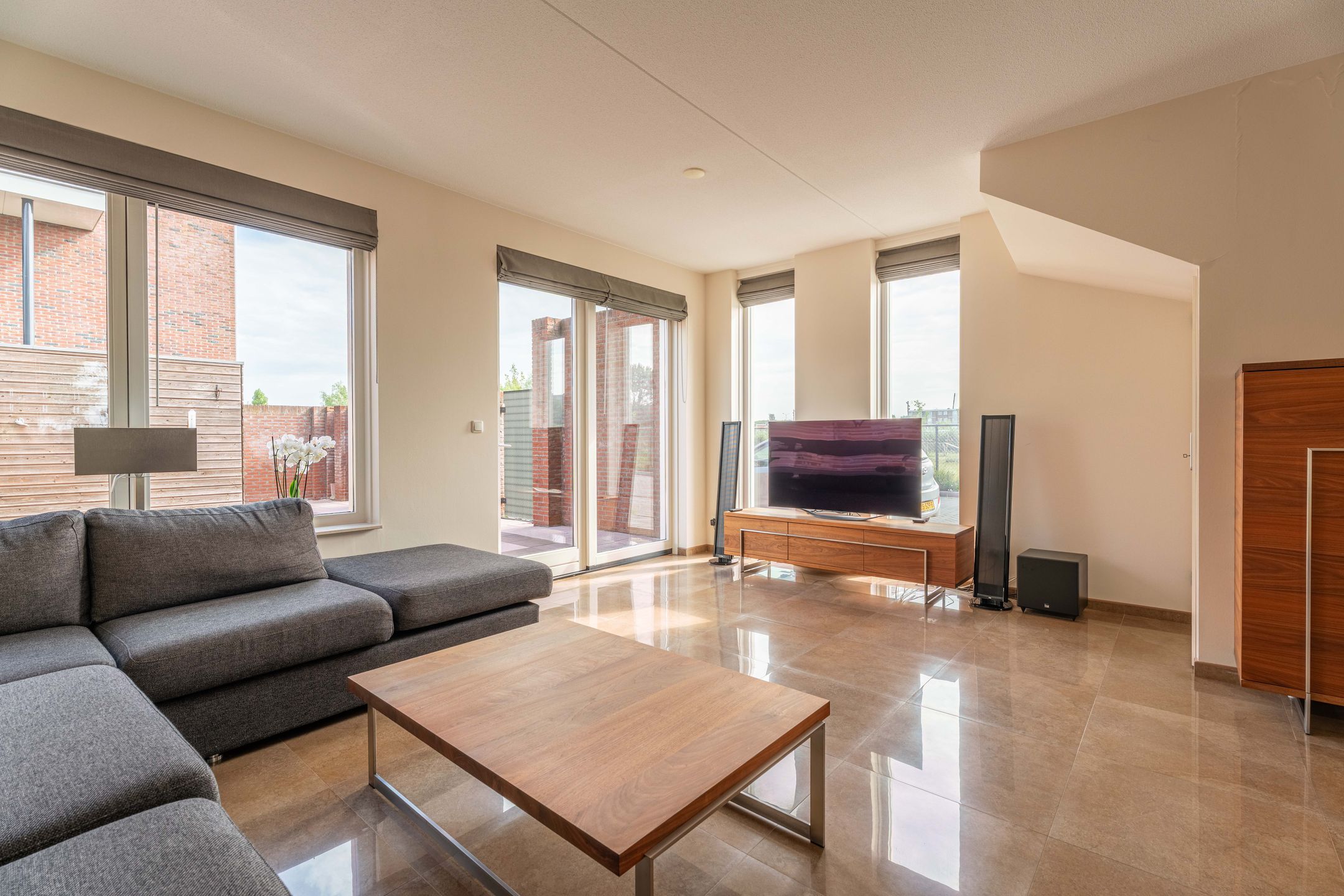 Foto 3 van Graslelie 1