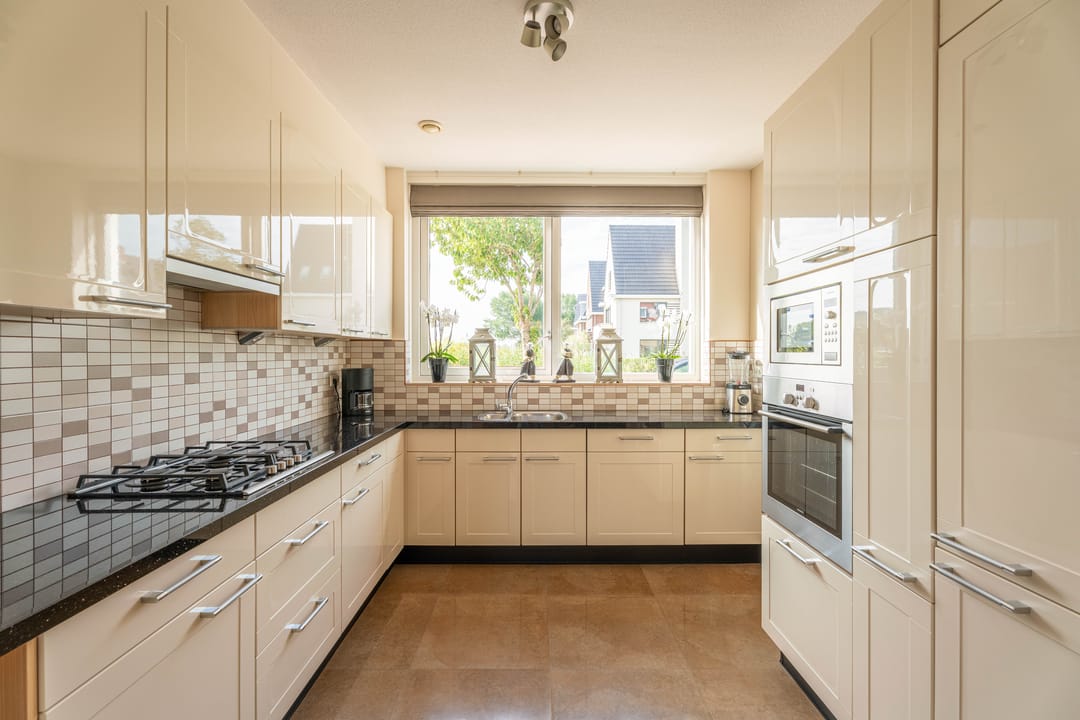 Foto 8 van Graslelie 1