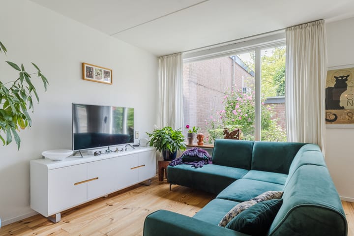 Photo 2 of Willemstraat 4