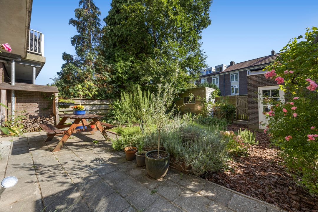 Foto 28 van Veerpolderstraat 16