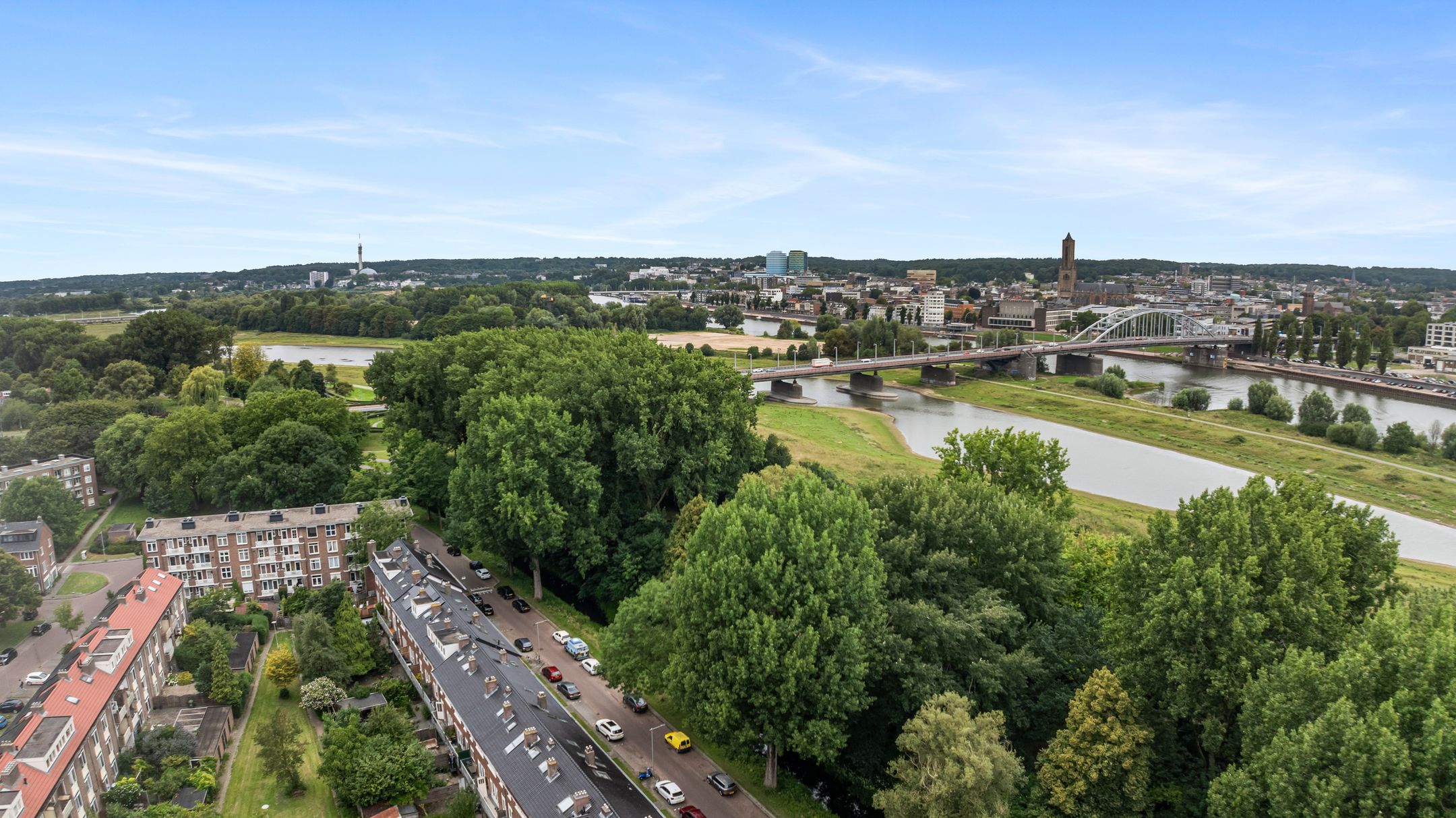 Foto 45 van Veerpolderstraat 16