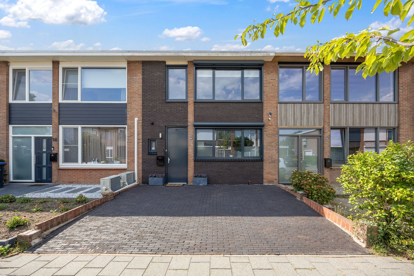 Foto 1 van Burgemeester Overmarsstraat 14