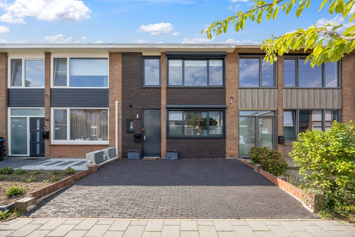 Burgemeester Overmarsstraat 14