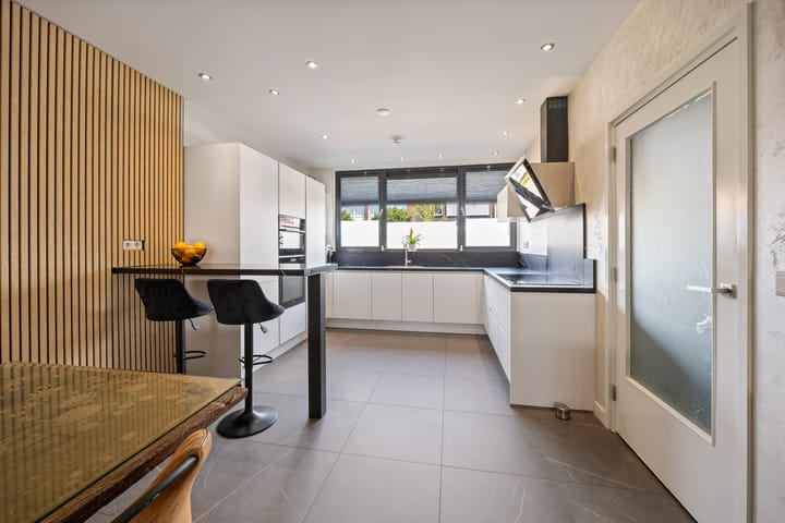 Foto 9 van Burgemeester Overmarsstraat 14