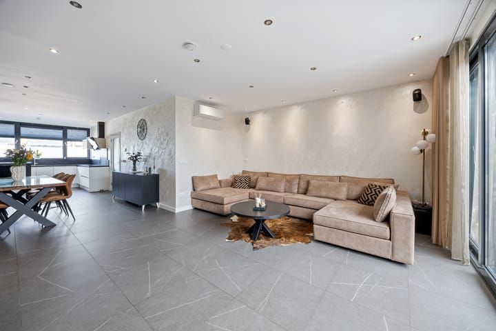 Foto 14 van Burgemeester Overmarsstraat 14