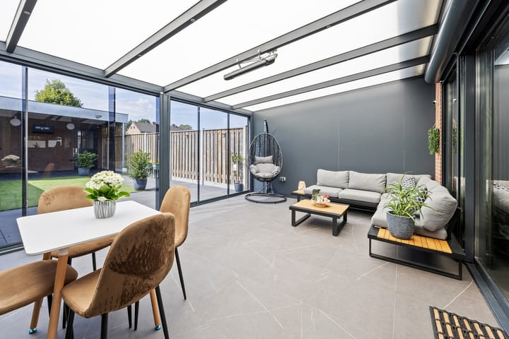 Foto 34 van Burgemeester Overmarsstraat 14