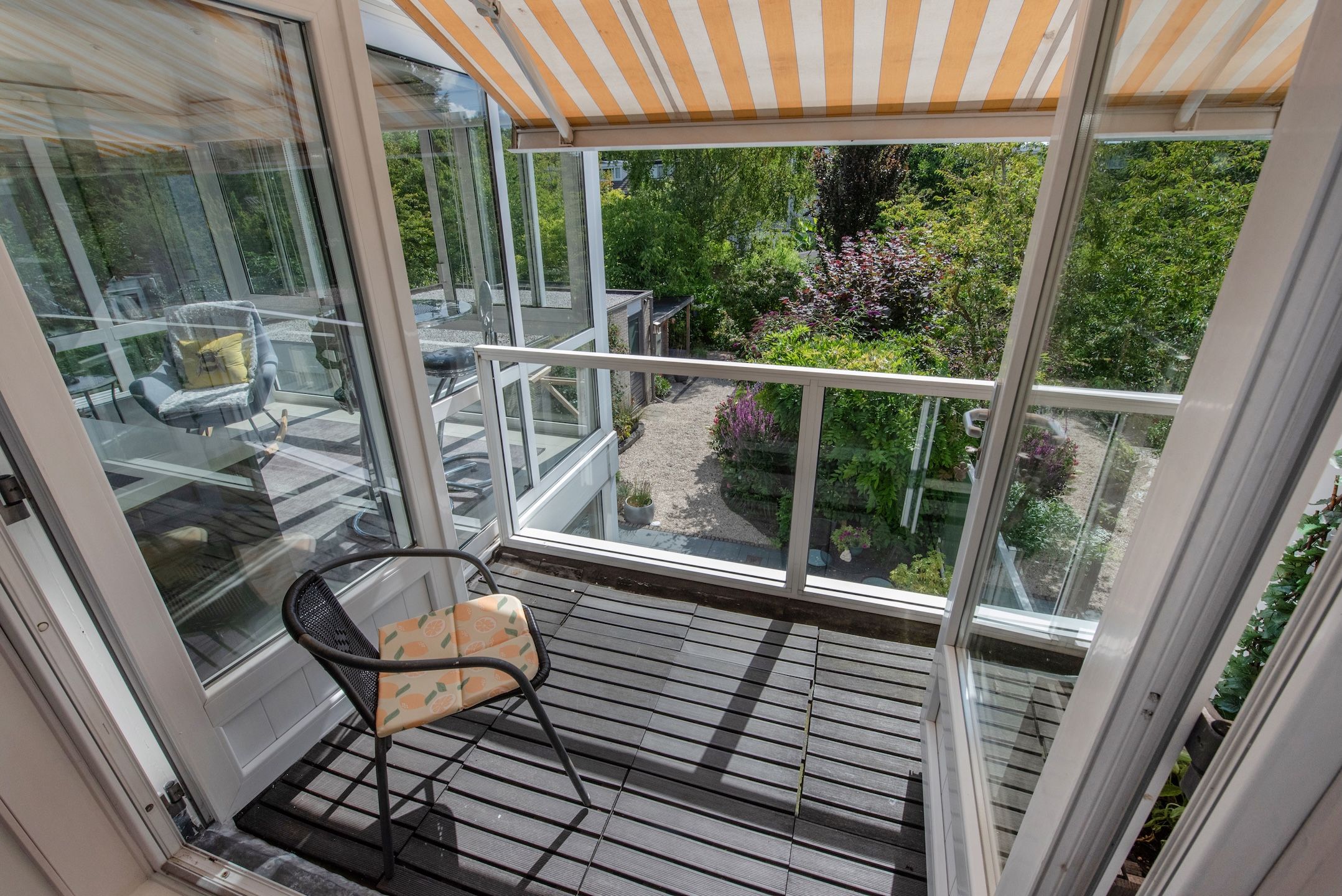 Foto 12 van Oostvlietweg 12-B