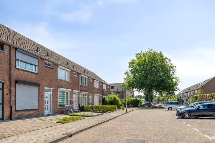 Foto 2 van Schuberthof 21