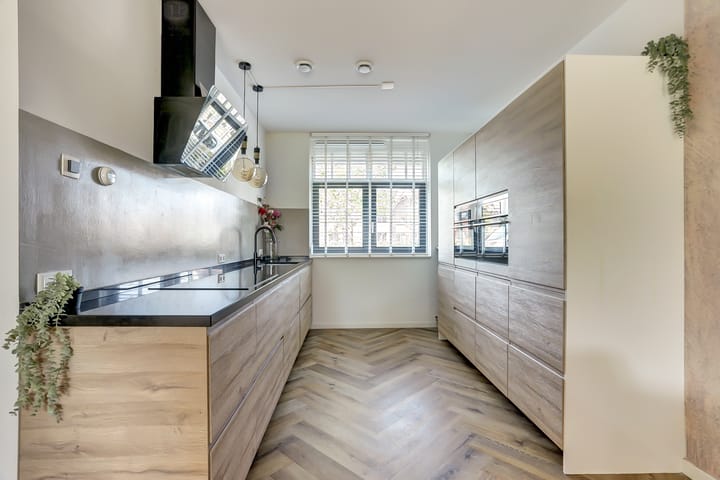 Photo 3 of Barend Hooykaasstraat 12