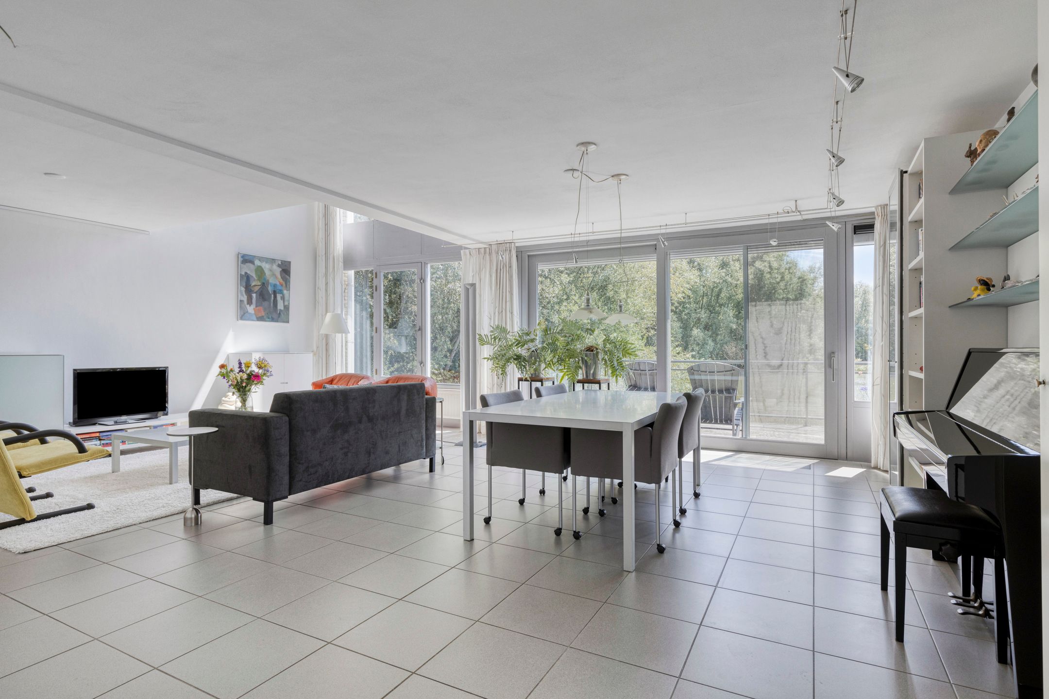 Foto 9 van Mosberg 23