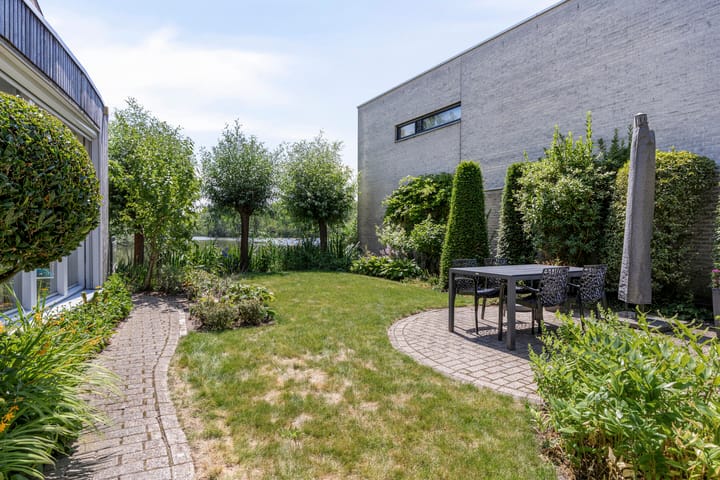 Foto 39 van Mosberg 23