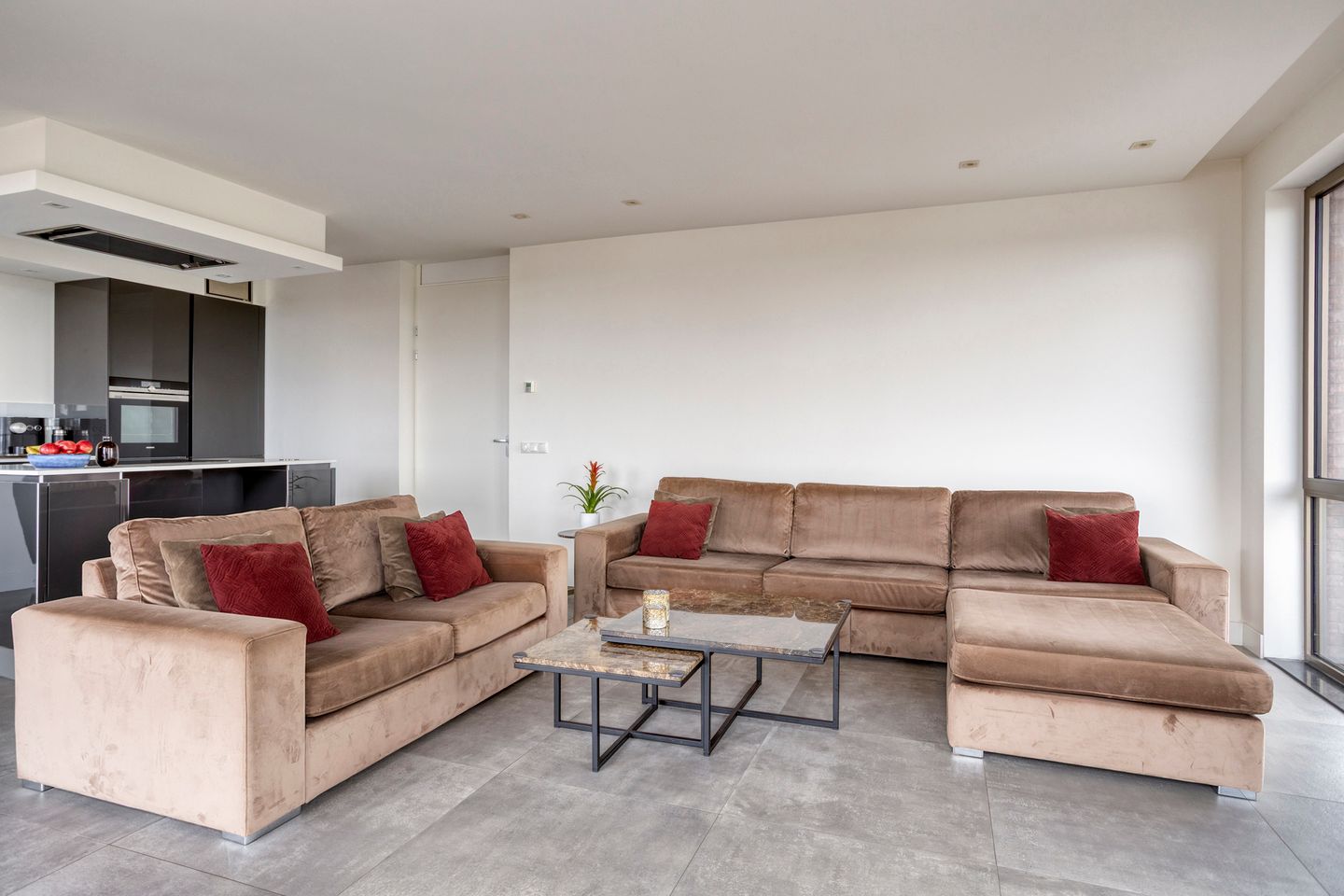 Photo 4 of Hofplein 76