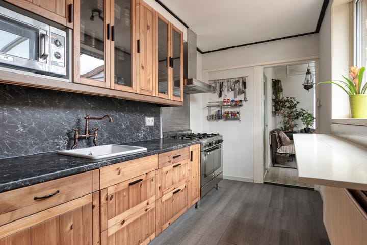 Foto 15 van Middenstraat 94