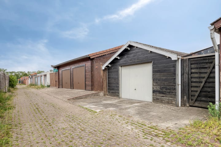 Foto 37 van Middenstraat 94