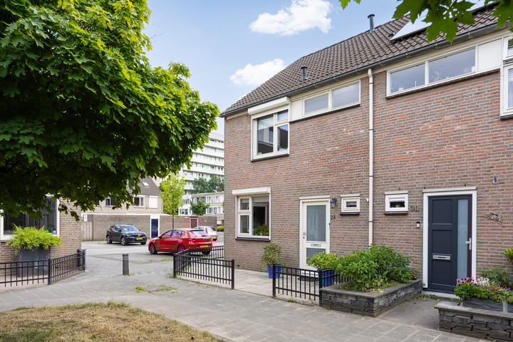 Foto 2 van Maarten Trompstraat 28