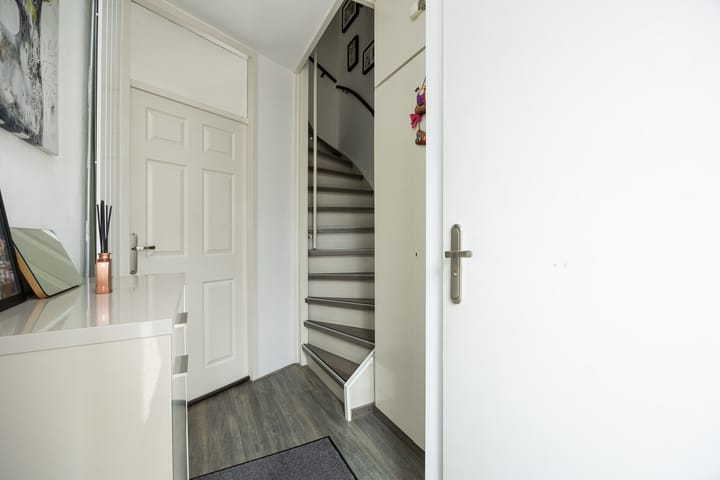 Foto 20 van Maarten Trompstraat 28