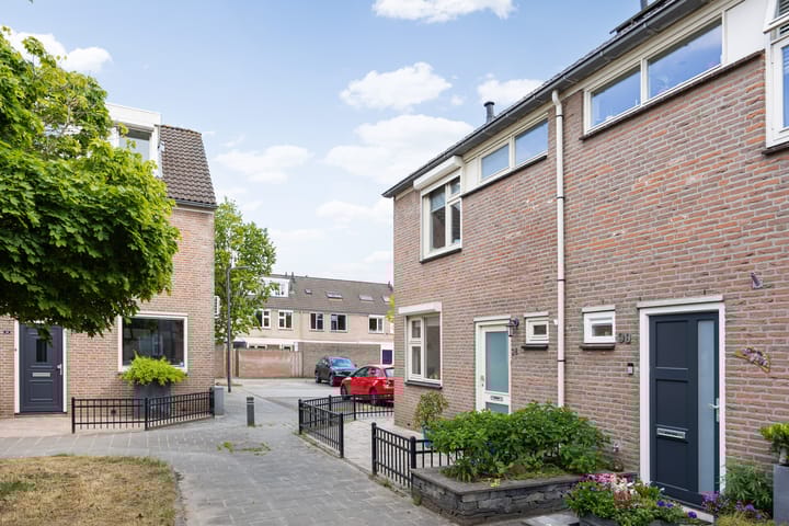 Foto 46 van Maarten Trompstraat 28