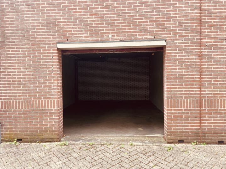 Foto 2 van Putterlaan garage 17