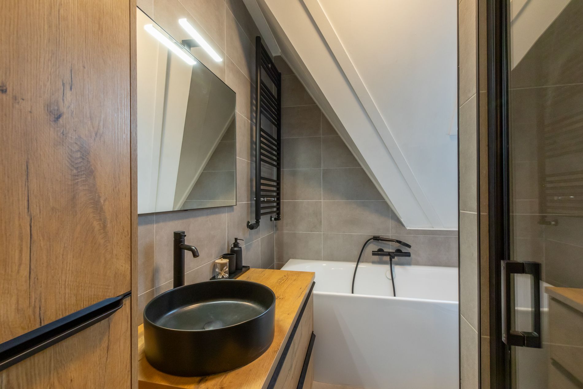 Foto 21 van Paul Butterfieldstraat 29