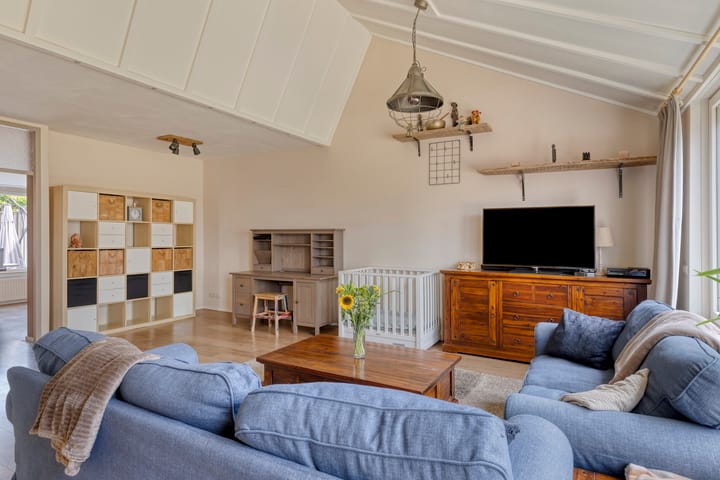 Foto 10 van Reviusstraat 2