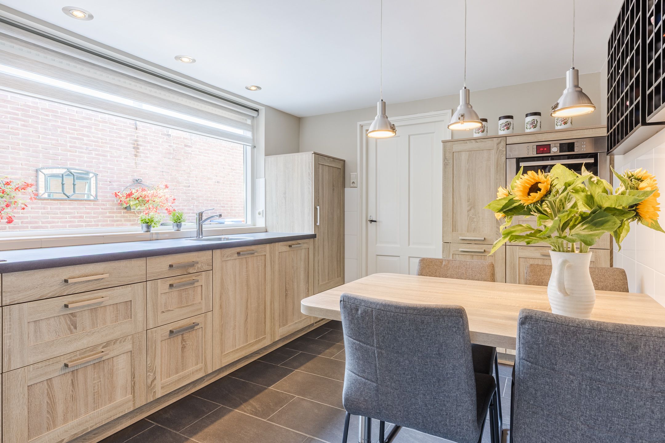 Photo 6 of Oranjeplein 38