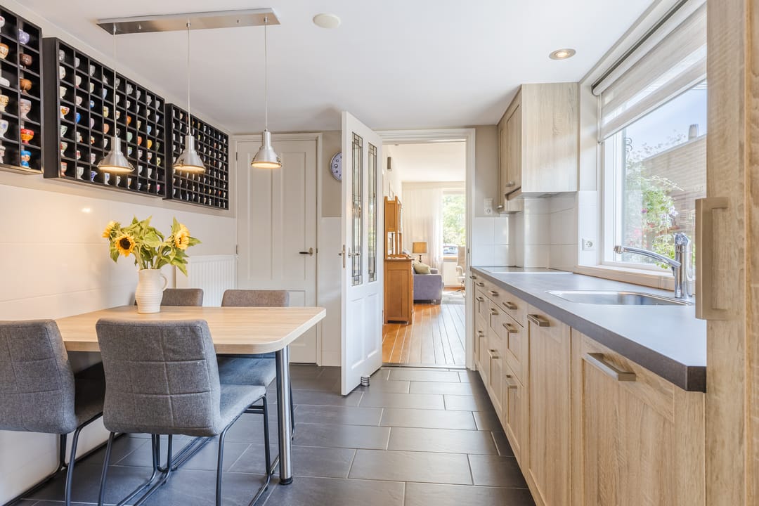 Photo 7 of Oranjeplein 38