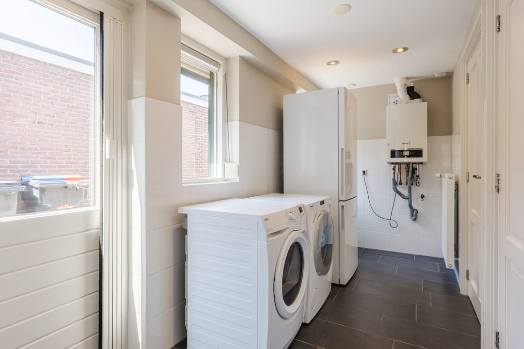 Photo 8 of Oranjeplein 38