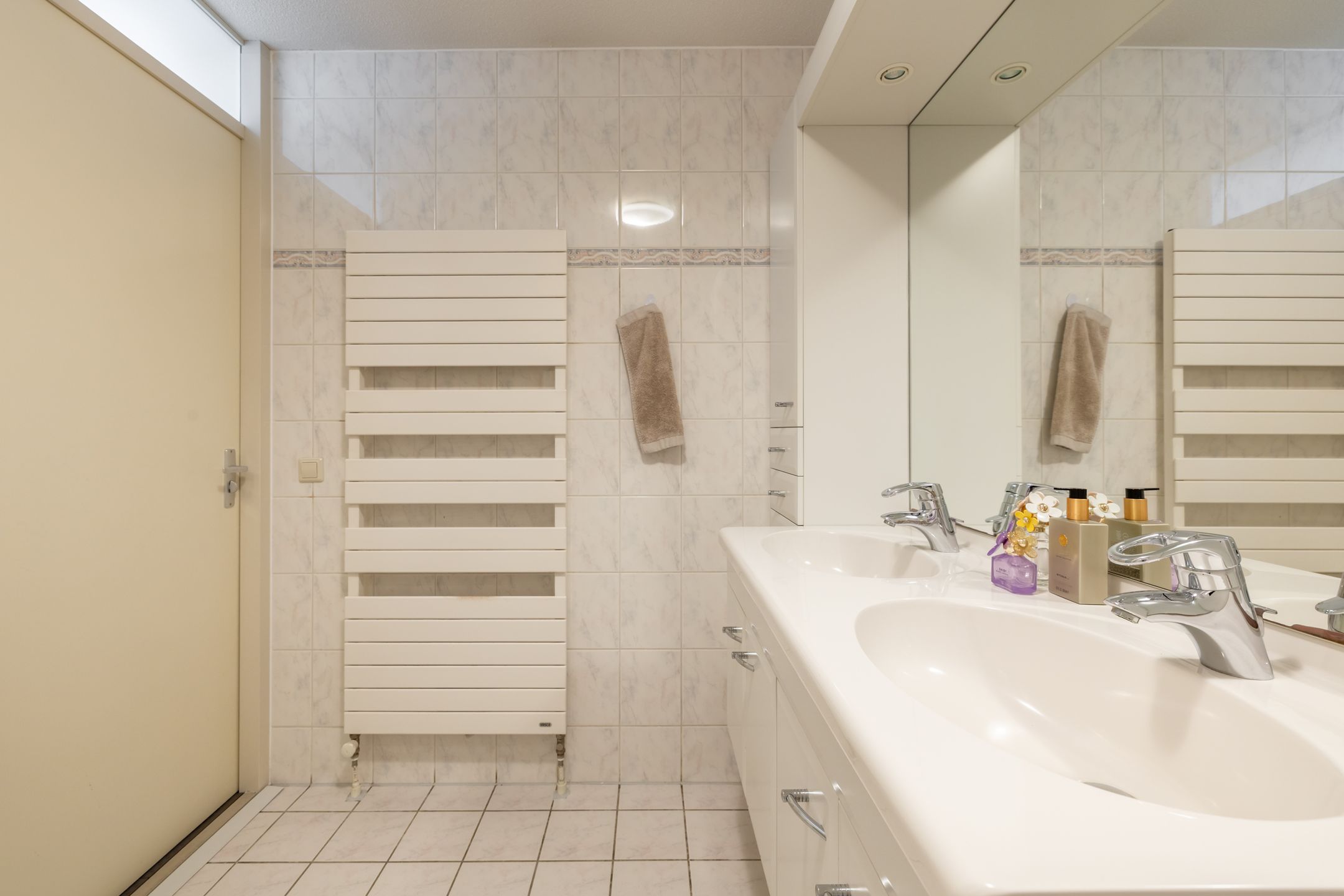 Foto 33 van Robiniastate 11