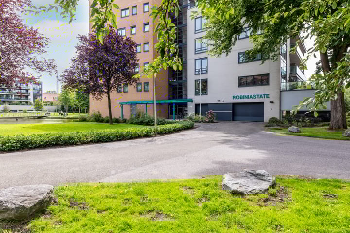 Photo 43 of Robiniastate 11