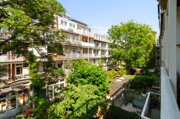 Photo 12 of Wilhelminastraat 46-2