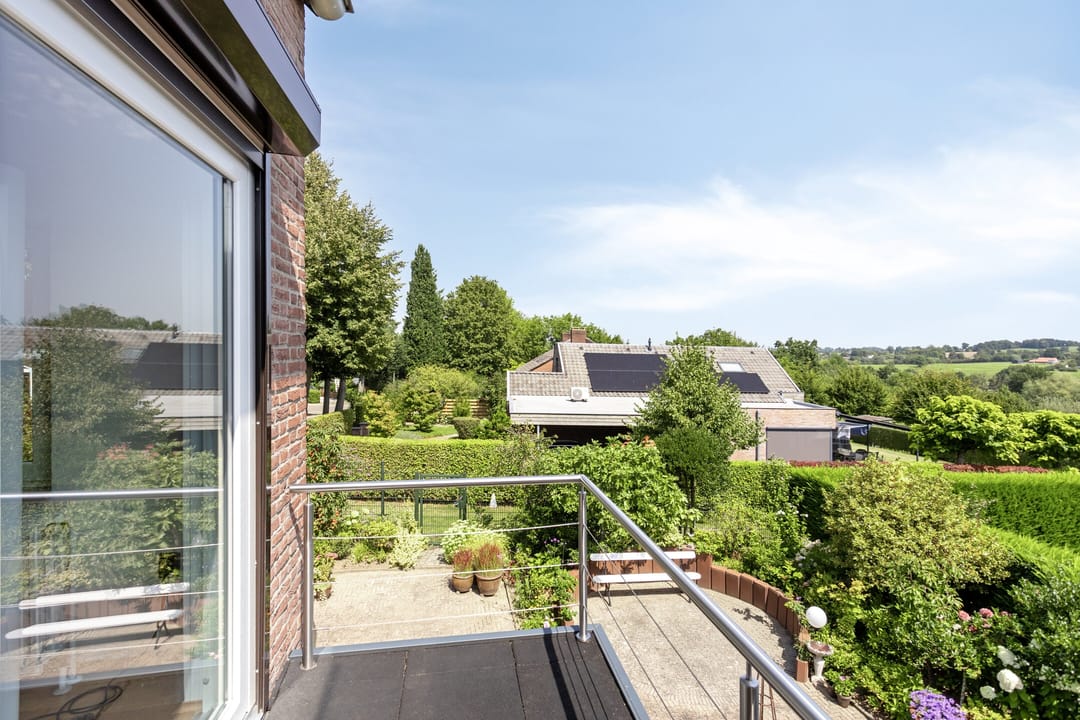 Foto 17 van Burg. Mr W.J.Merckelbachlaan 1