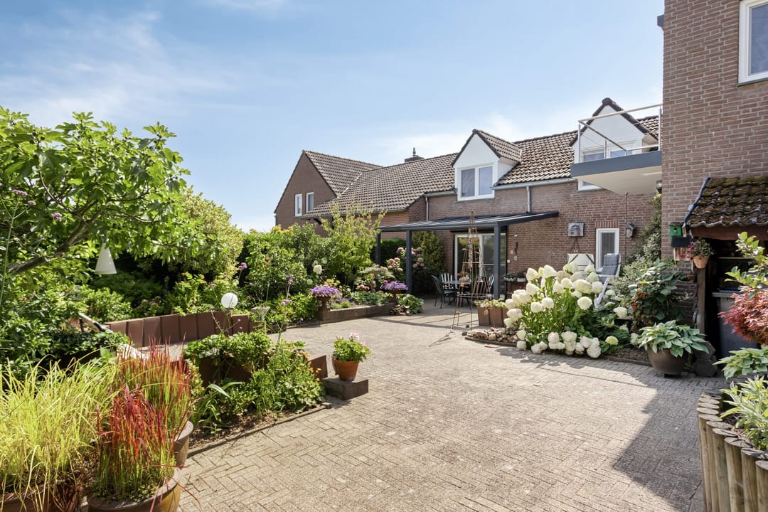 Foto 23 van Burg. Mr W.J.Merckelbachlaan 1