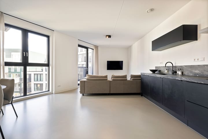 Foto 22 van Mies van der Rohestraat 183