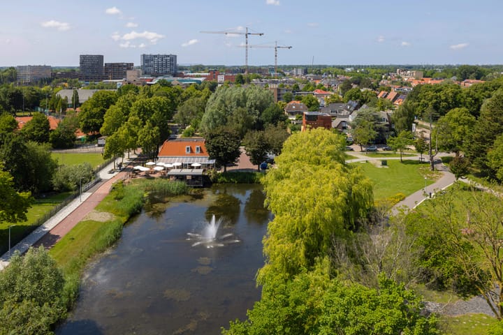 Foto 39 van Mies van der Rohestraat 183