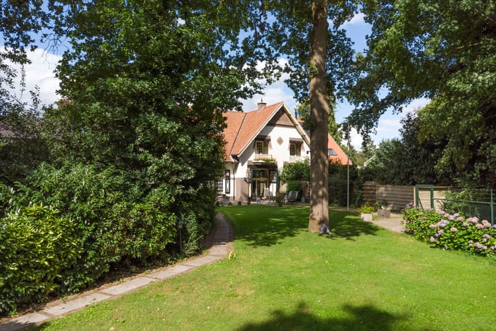 Foto 2 van Nieuw-Loosdrechtsedijk 53