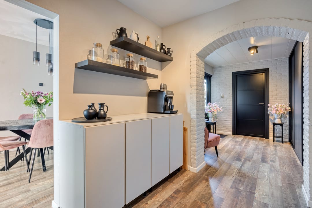 Photo 11 of Irenestraat 24