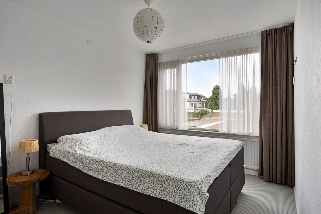 Photo 23 of Hoogheuvelstraat 46