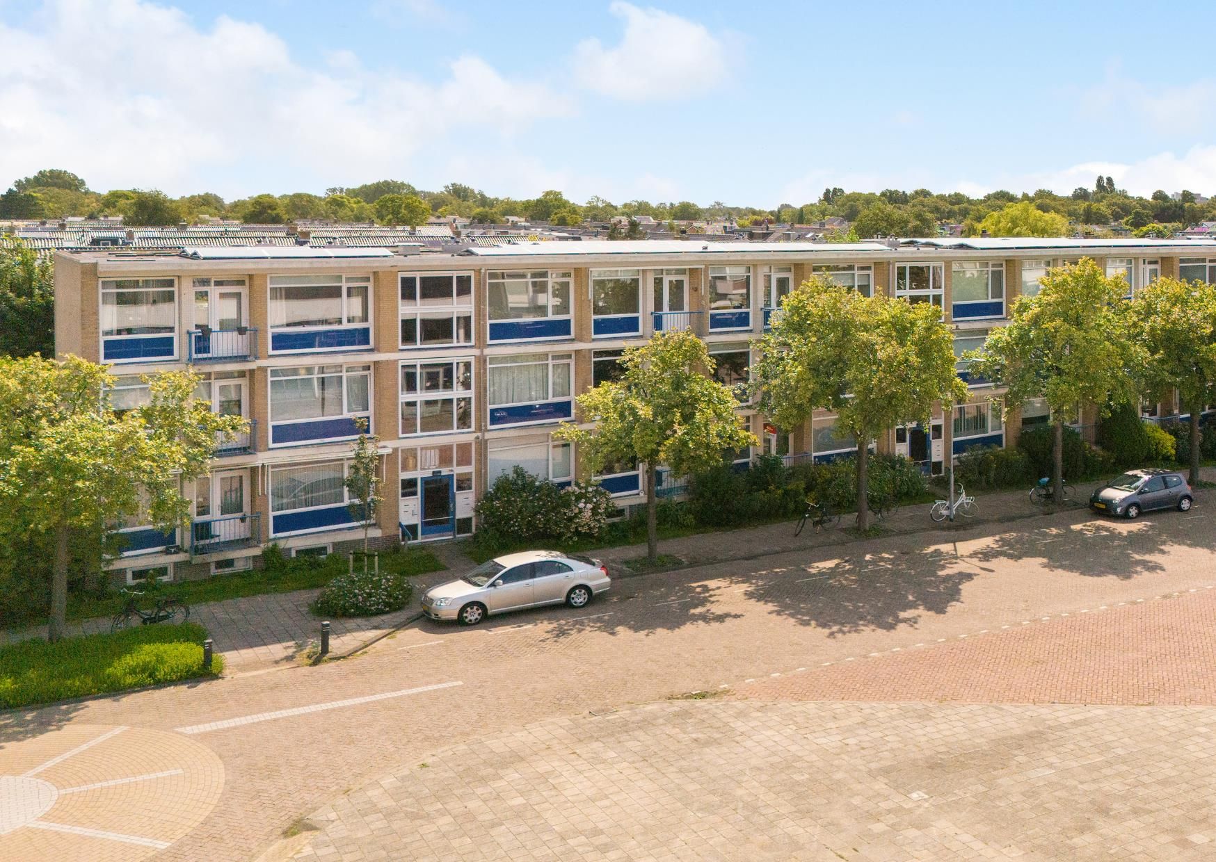 Admiraal de Ruyterlaan 11 